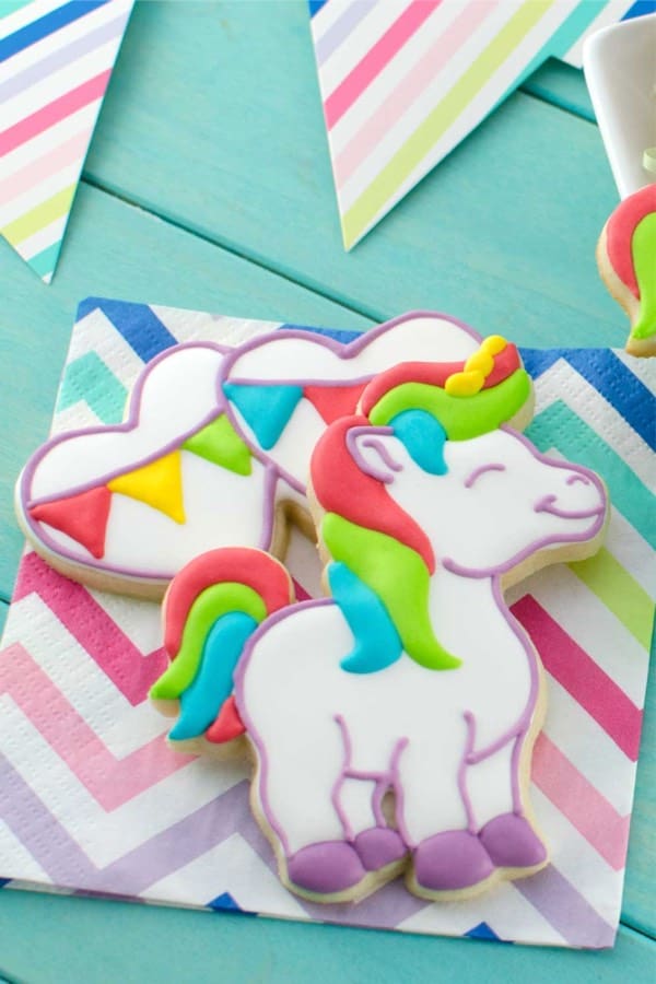 Cute and fun DIY Unicorn Cookies 