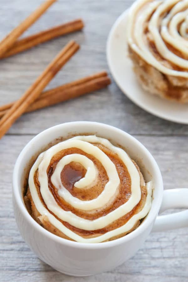 creative way to make cinnamon roll