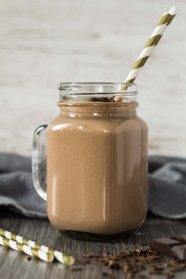 peanut butter smoothie with banana