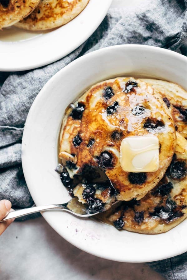 how to make blueberry pancakes at home