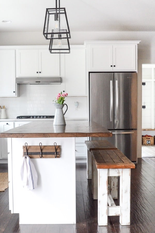 kitchen benches with white legs