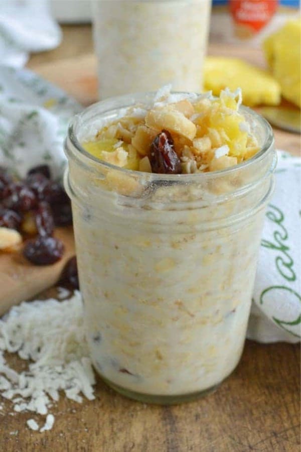 pineapple easy oats in jar