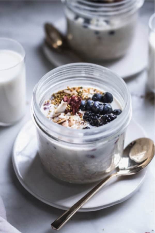 easy overnight oat recipes with berries