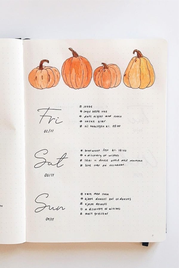 best bullet journal spread with fall pumpkins