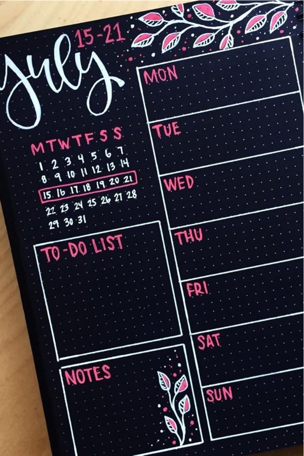 bujo weekly log with pink theme