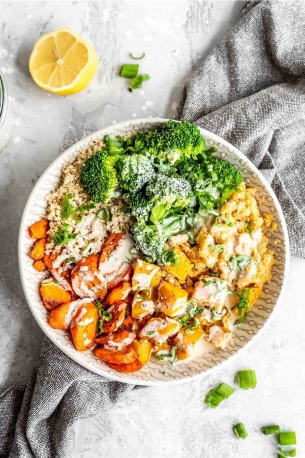 healthy vegan bowl with quinoa