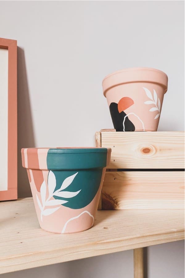 painted flower pots with boho theme