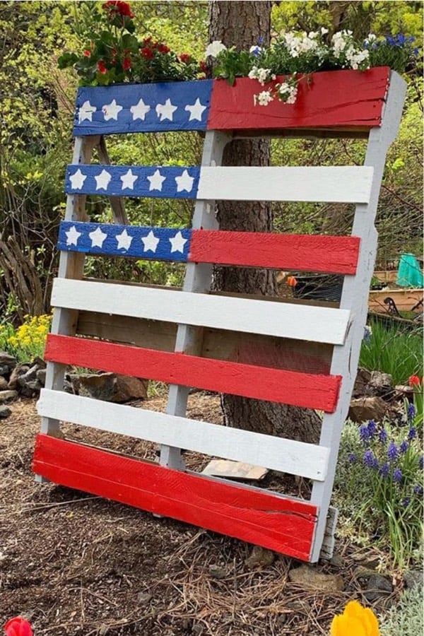 diy pallet planter for outdoors