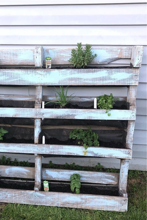 chalk paint vertical pallet planters