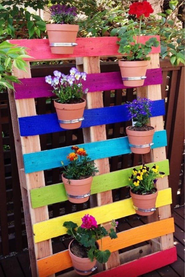 diy pallet planter for flowers