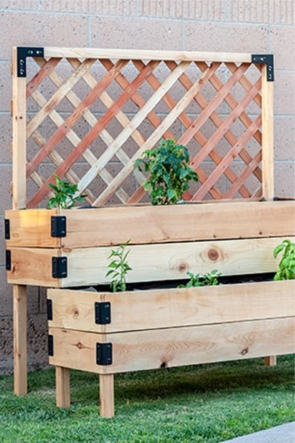 flower bed diy from pallet wood