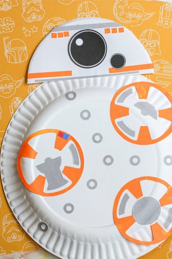 paper plate craft with star wars theme