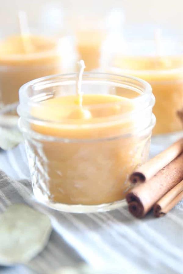 diy candle craft with beeswax