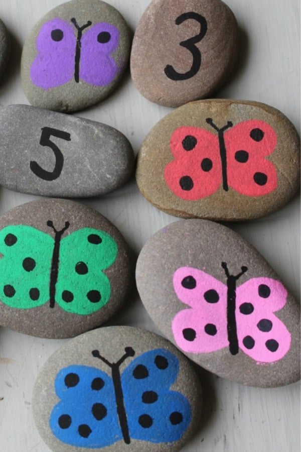 super easy butterfly painted rocks