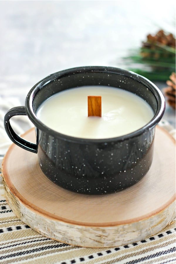 make your own candle out of recycled mug