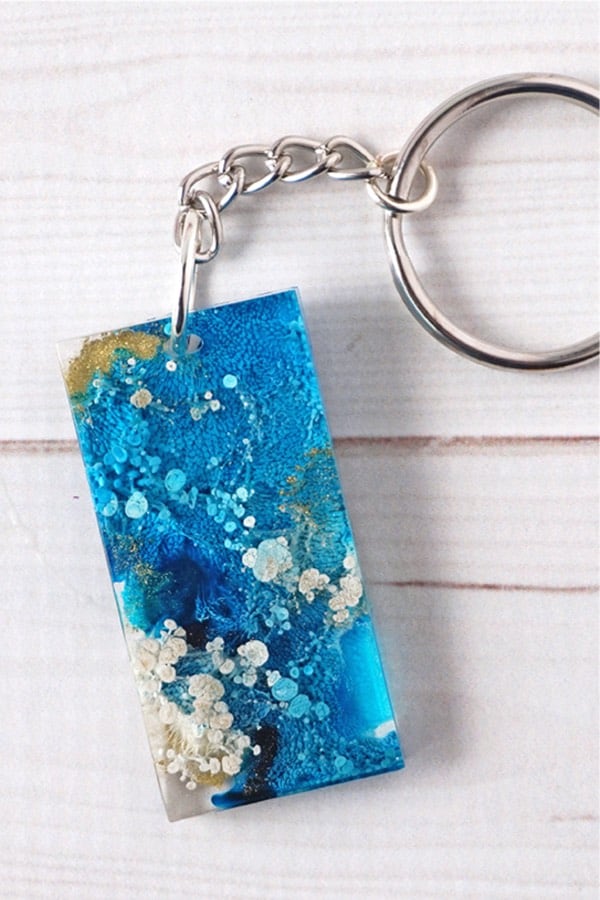 how to make resin alchol ink keychain