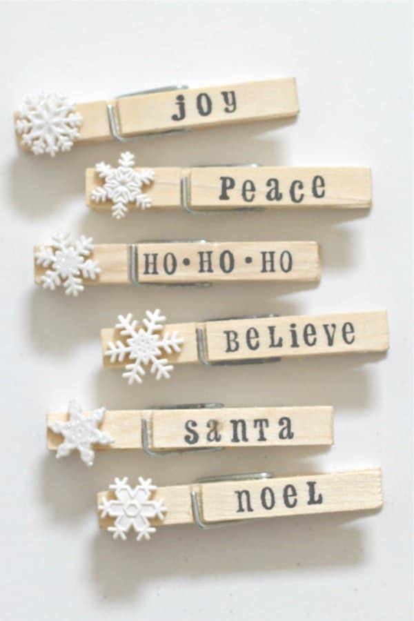 christmas time craft project with clothespins