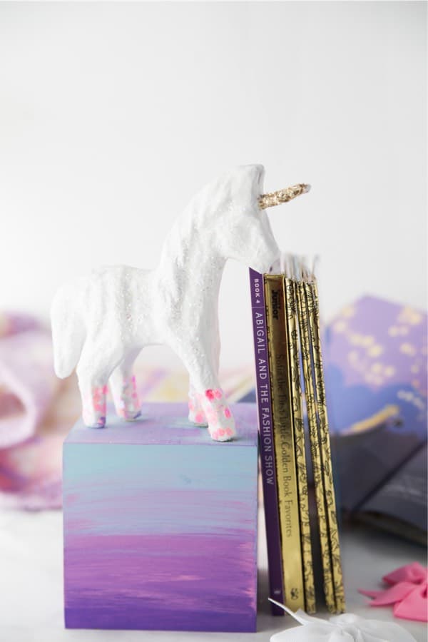 easy bookend craft idea for kids