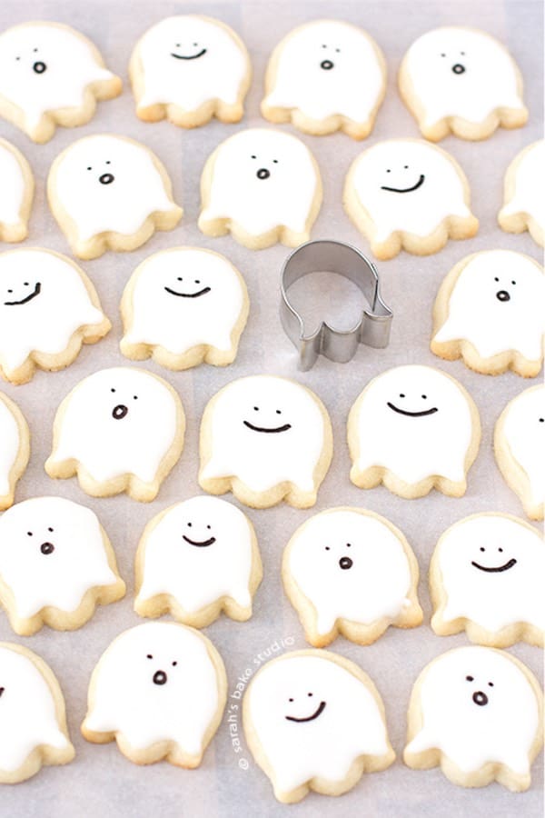 sugar cookies in the shape of ghosts