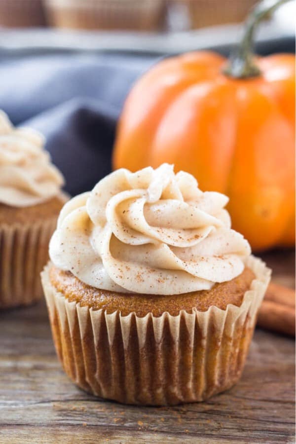 pumpkin flavored cupcake recipe for thanksgiving