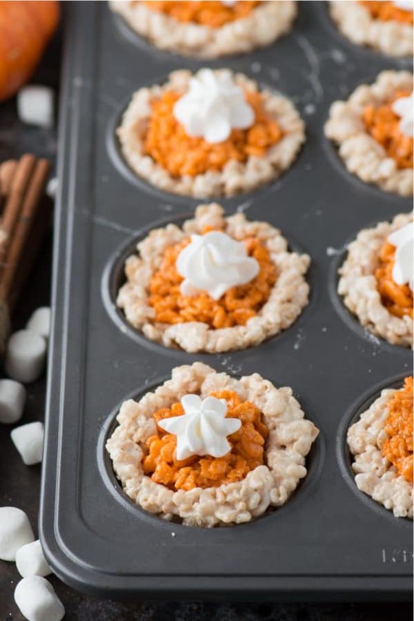 mini pumpkin pie recipe for halloween dessert