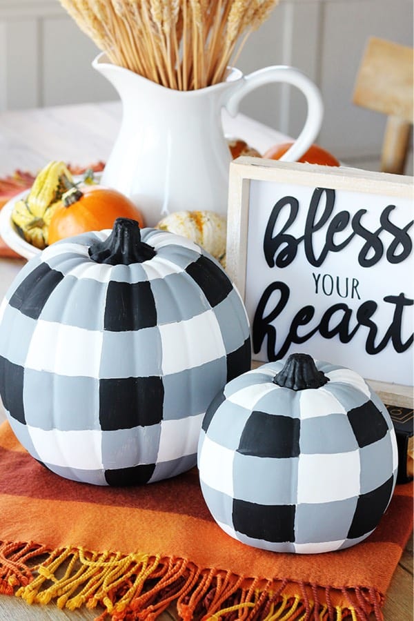 ideas to decorate pumpkins without carving