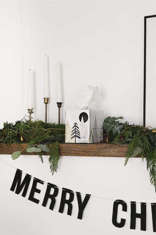 how to decorate your mantel for chirstmas