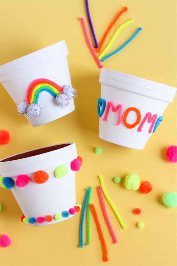 mess free crafts for kids