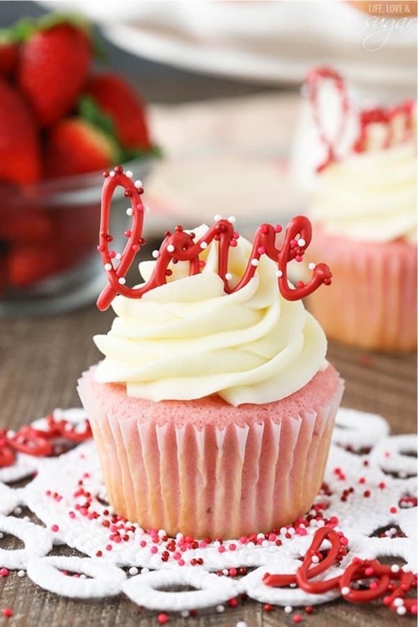sweet heart cupcakes