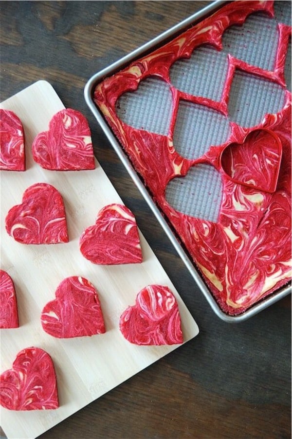 heart shaped cheesecake