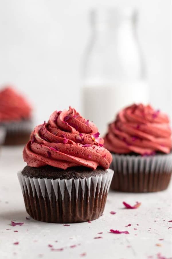 chocolate cupcakes with red frosting