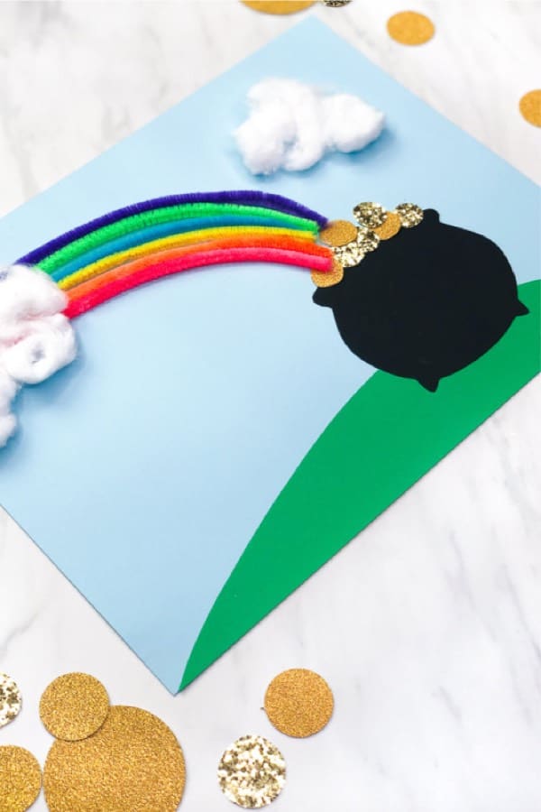 craft tutorial for paper plate pot of gold