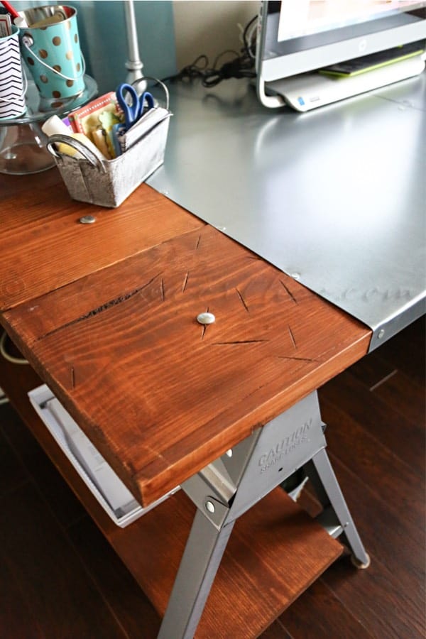 how to make a table with sawhorses