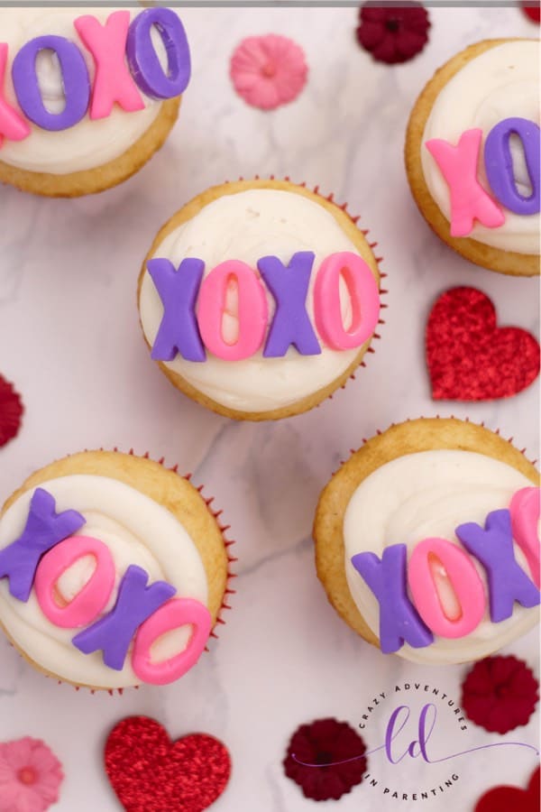 cupcakes with valentines day decorations