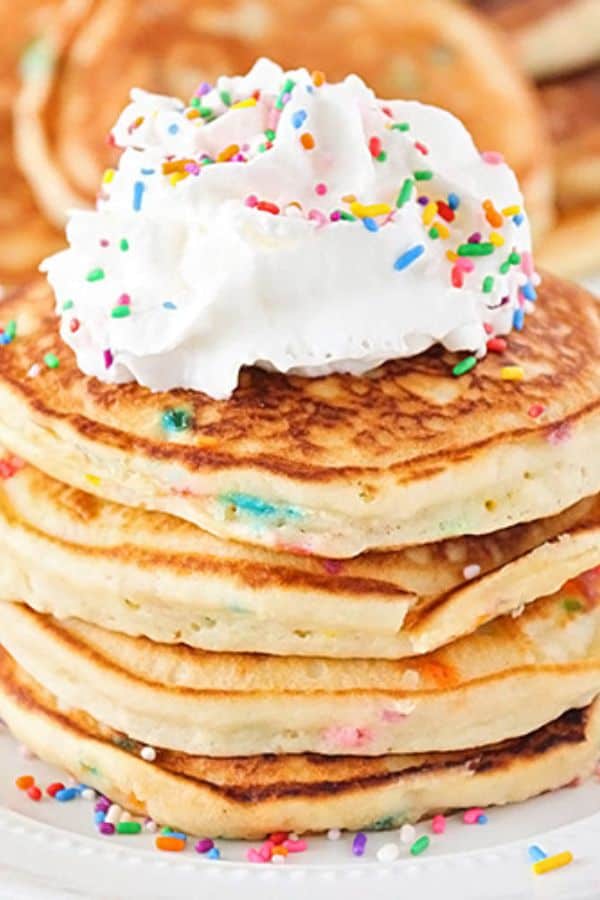 Funfetti Cake Batter Pancakes Recipe