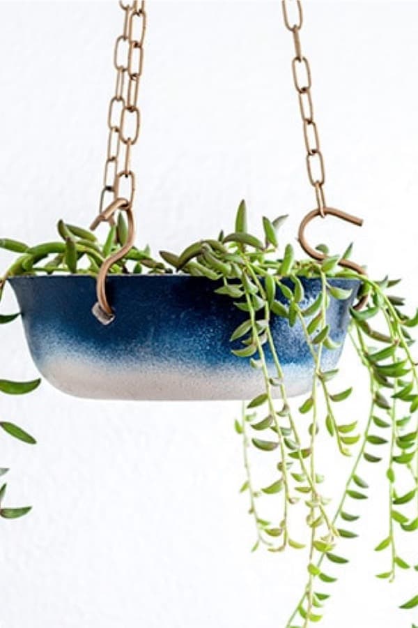 how to make a hanging plant holder