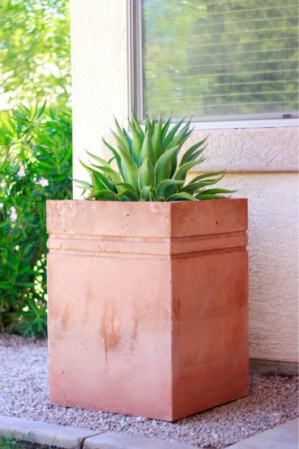 tall front porch cement planter box tutorial