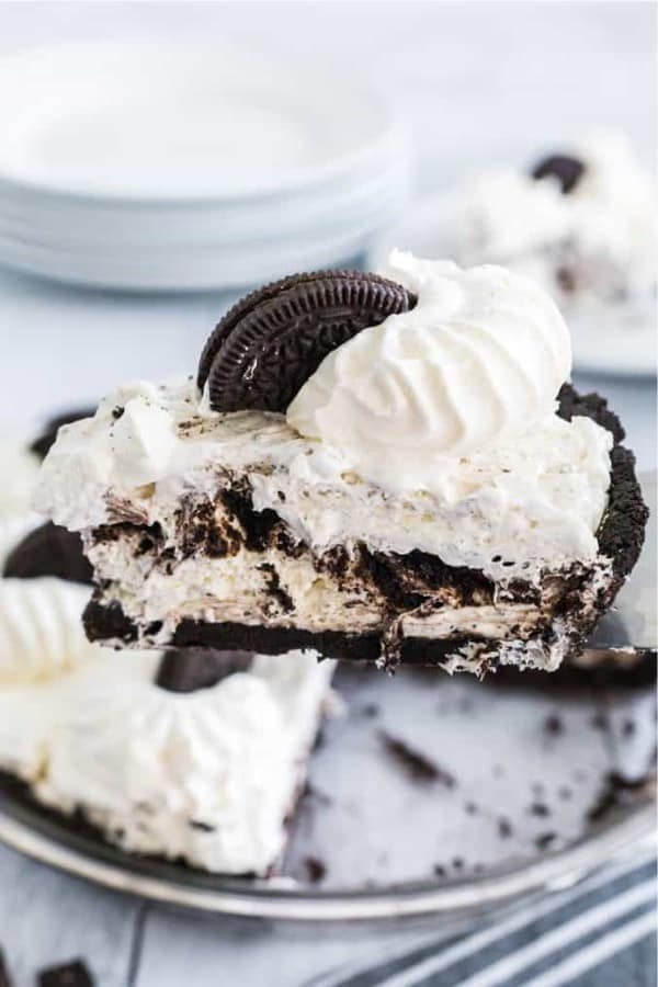 easy no bake cookies and cream pie