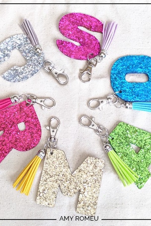 how to make keychaings with cricut