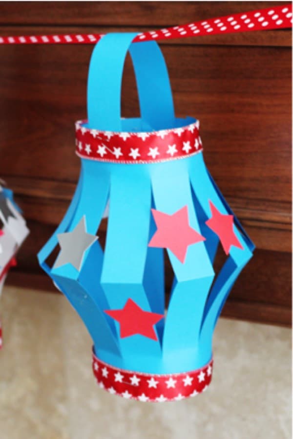 red white and blue paper craft project for young kids