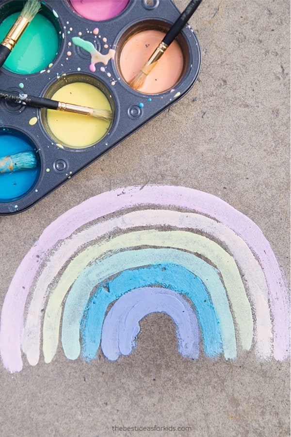 easy way to make sidewalk chalk paint for kids