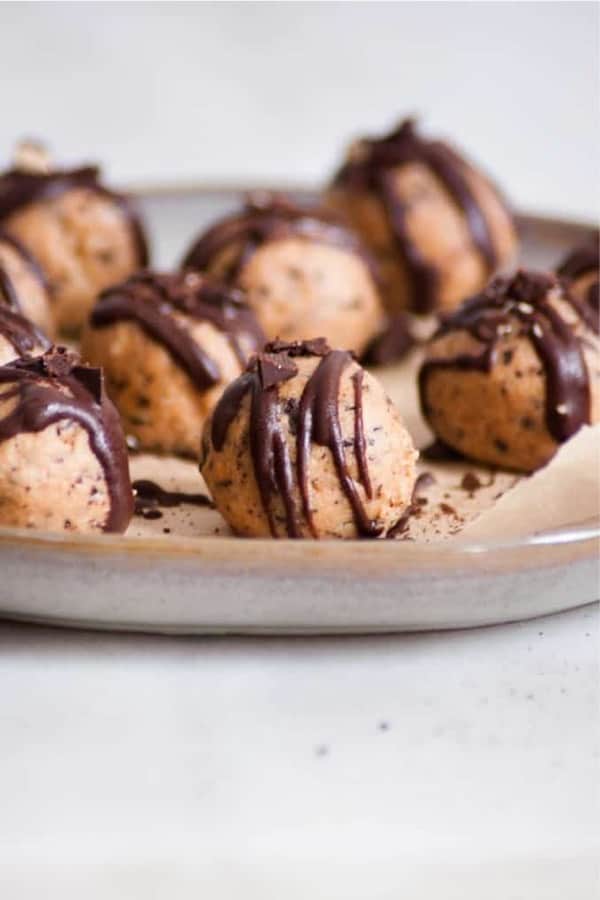 coffee flavored no baking cookie ball recipe