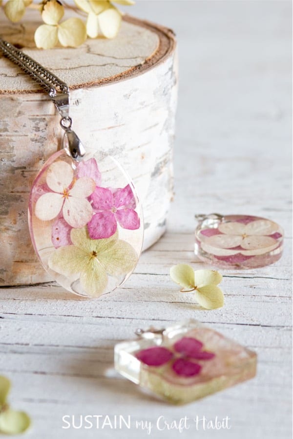 flower and resin diy craft idea