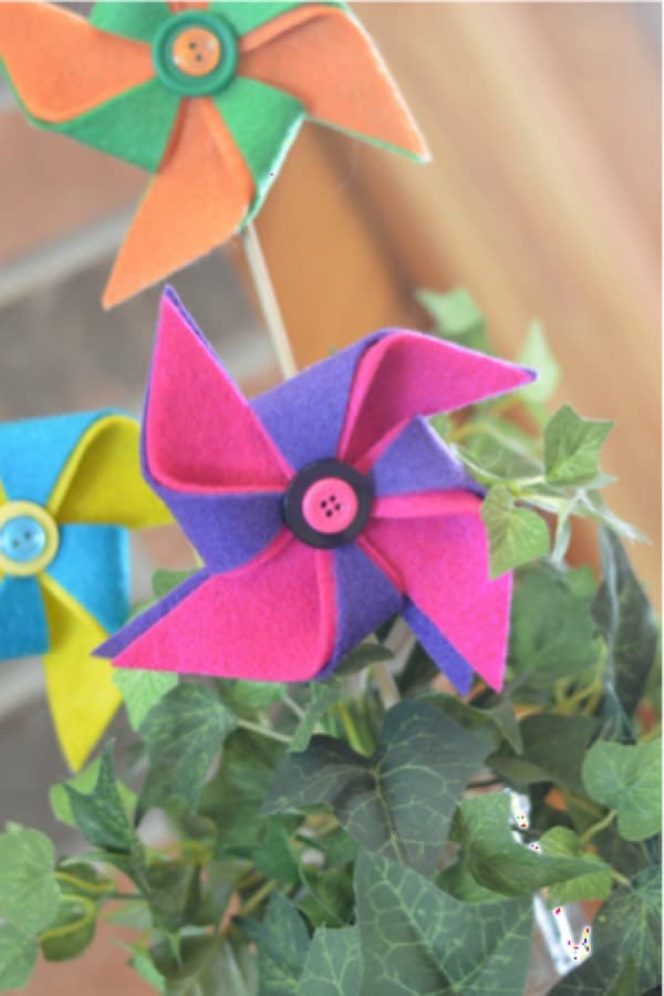 creative and colorful felt crafts