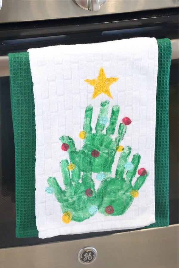 cheap christmas gift to make with painted handprints