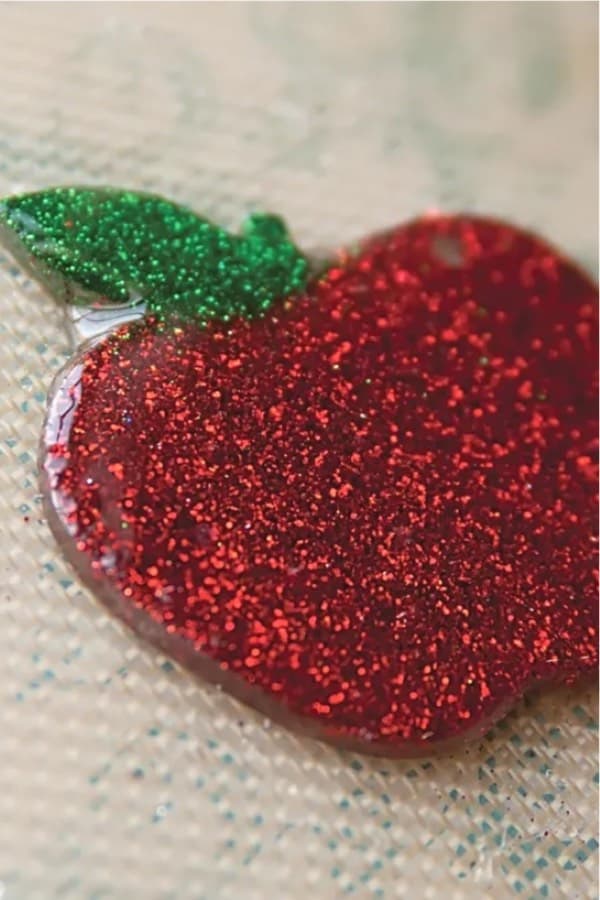 how to make your own apple shaped keychain