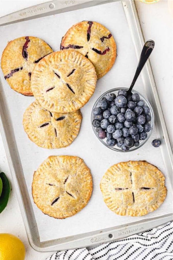 how to make mini blueberry hand pies