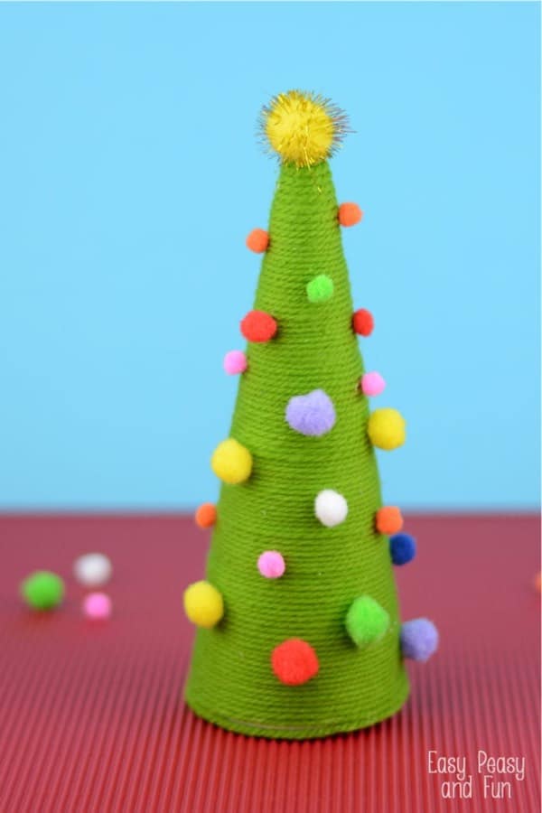 yarn wrapped christmas tree craft tutorial