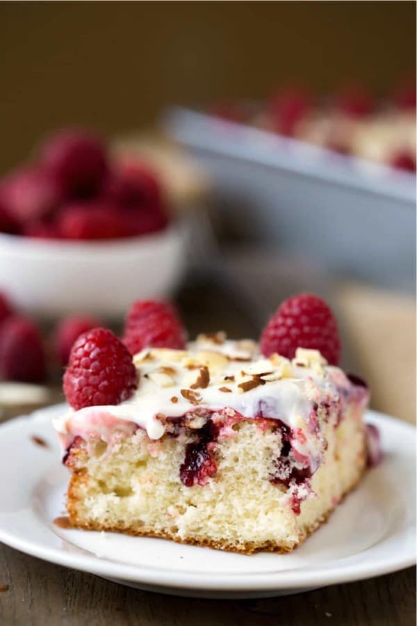 easy to make cake recipe with raspberries
