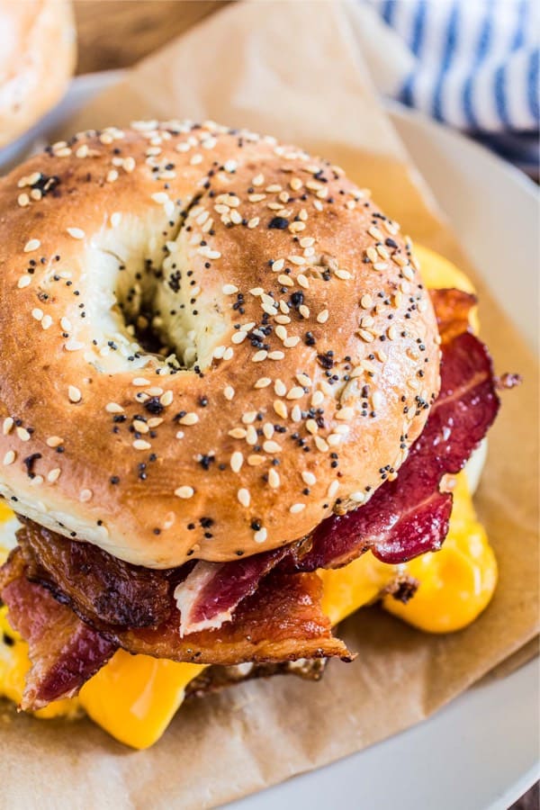 bacon egg cheese new york bagel sandwich